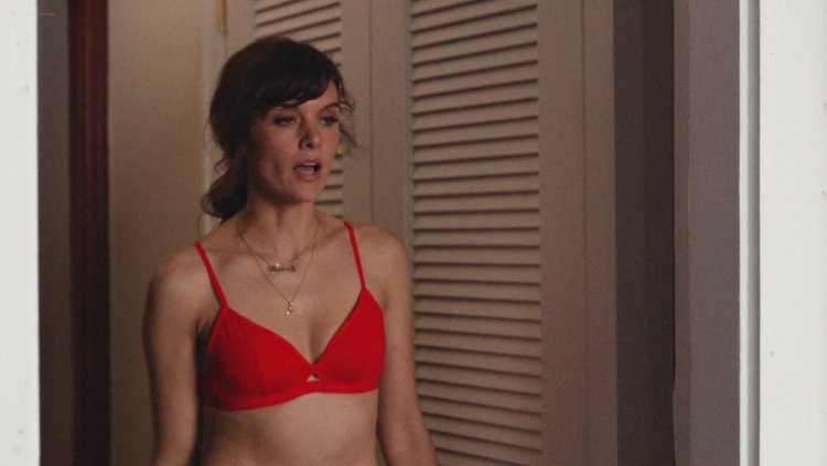Frankie Shaw - 'Smilf' 's1e02