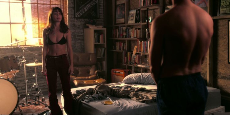 Britt Robertson photo shoot