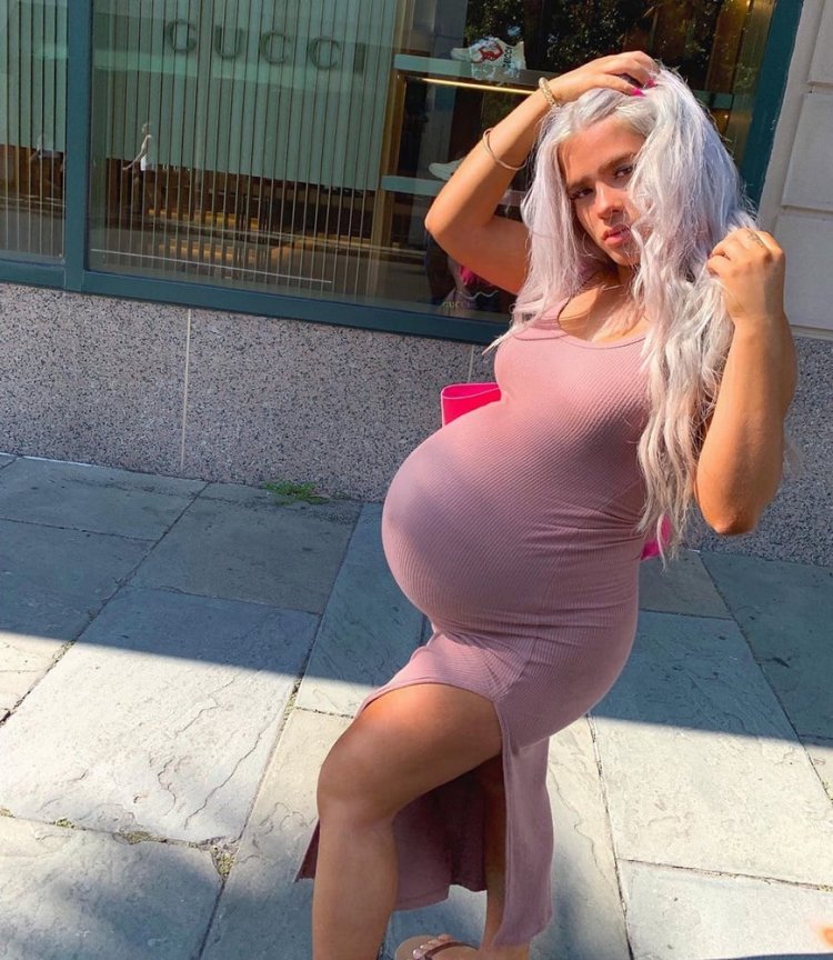 Preggophilia Pregnant Kaption