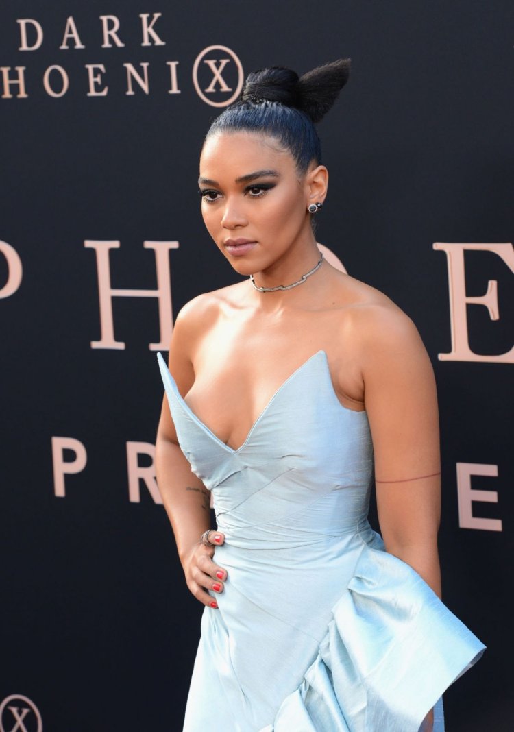 Alexandra Shipp is hot