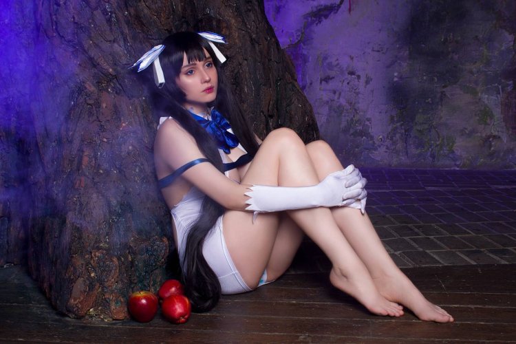 Alexandra Caterpillar Baudler