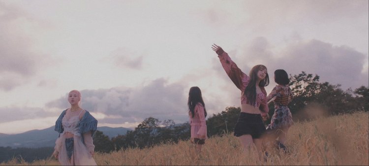 Jennie - 'Solo' beautiful shots