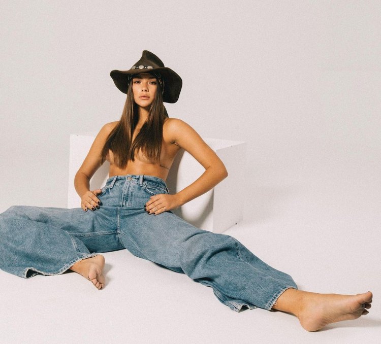 Katerina Safarova Toples