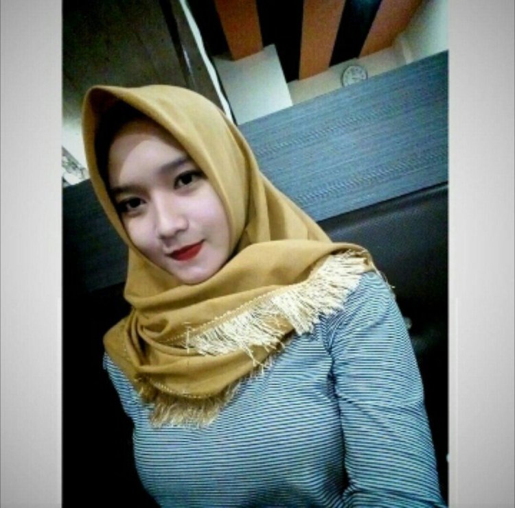 Malaysia Muslim Gerl