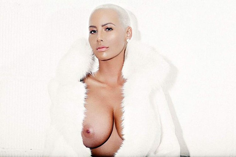 Amber Rose Topless