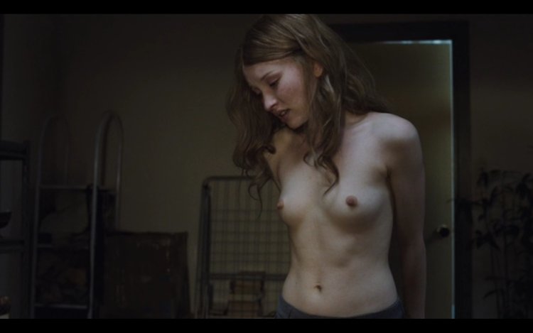 Emily kinny naked walking dead