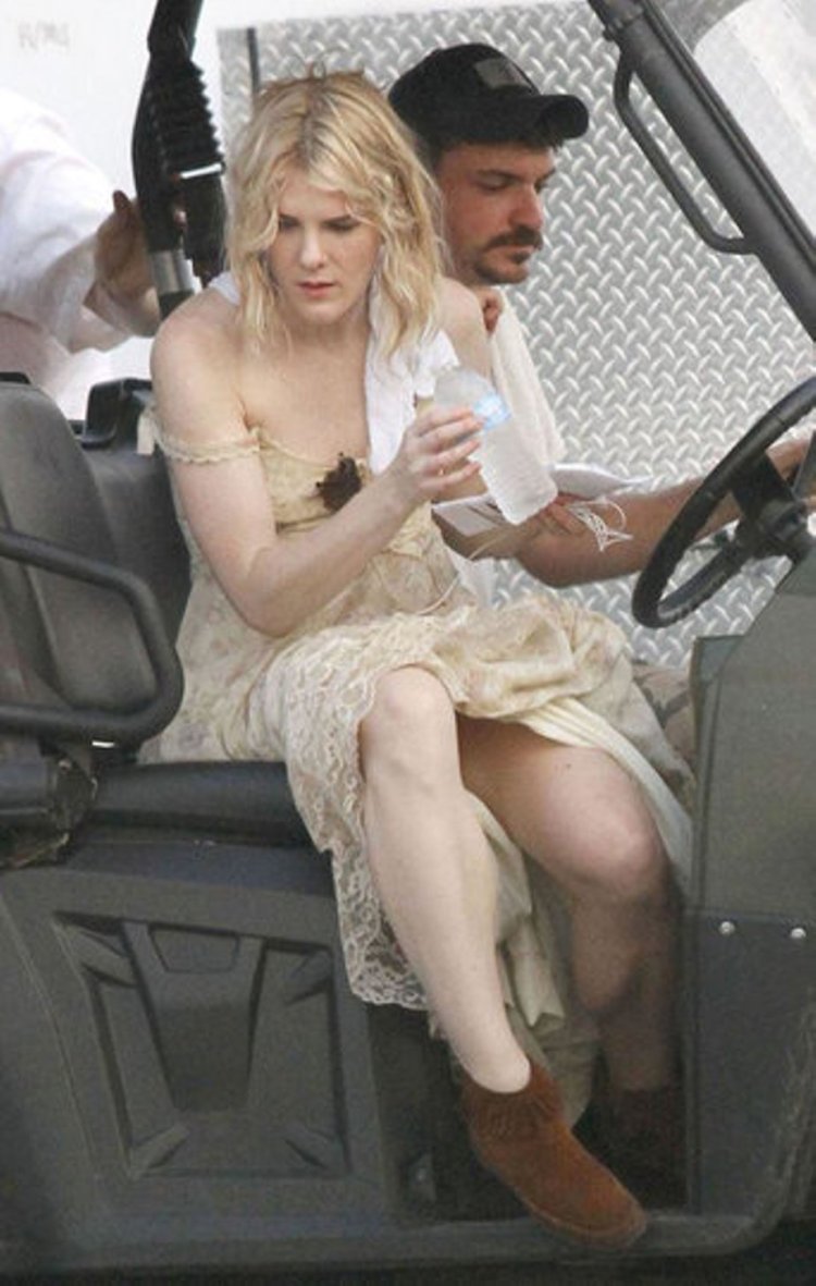 Lily Rabe 2021 paparazzi