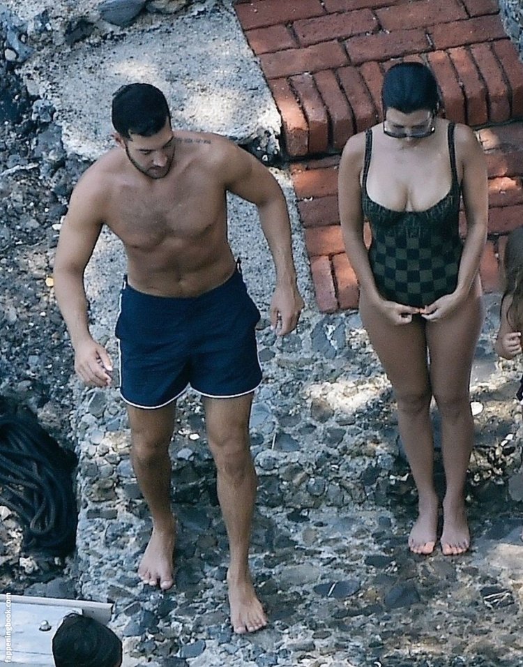 @Tayvip onlyfans kourtney