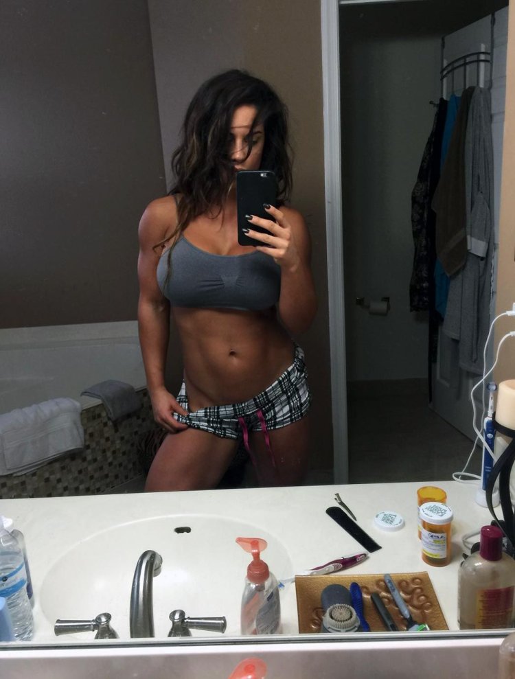 McKayla Maroney Leaked