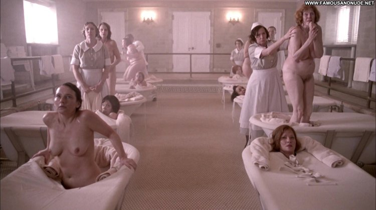 Emily Ratazhkovsky naked