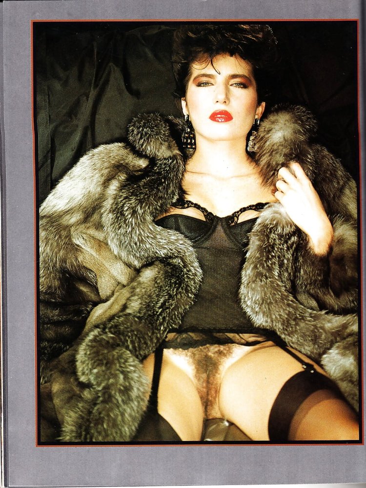 Tara Amori Naked fur fetish