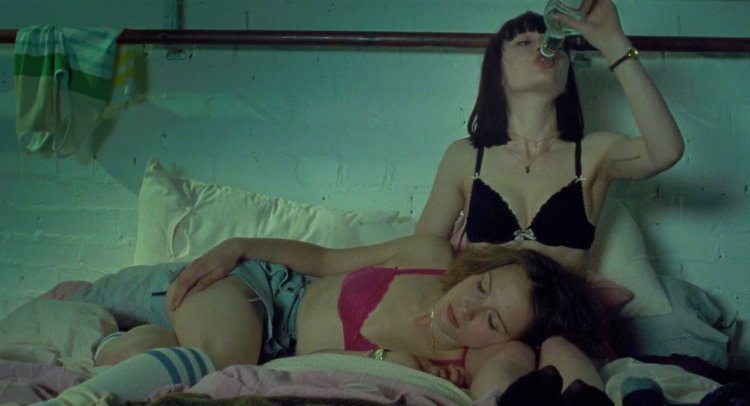 Emily Jane Browning Nudes