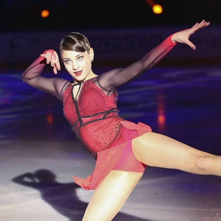 Alena Vodonaeva in the bathroom 2