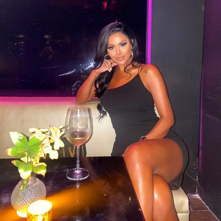 Alina Riskado Ballerina