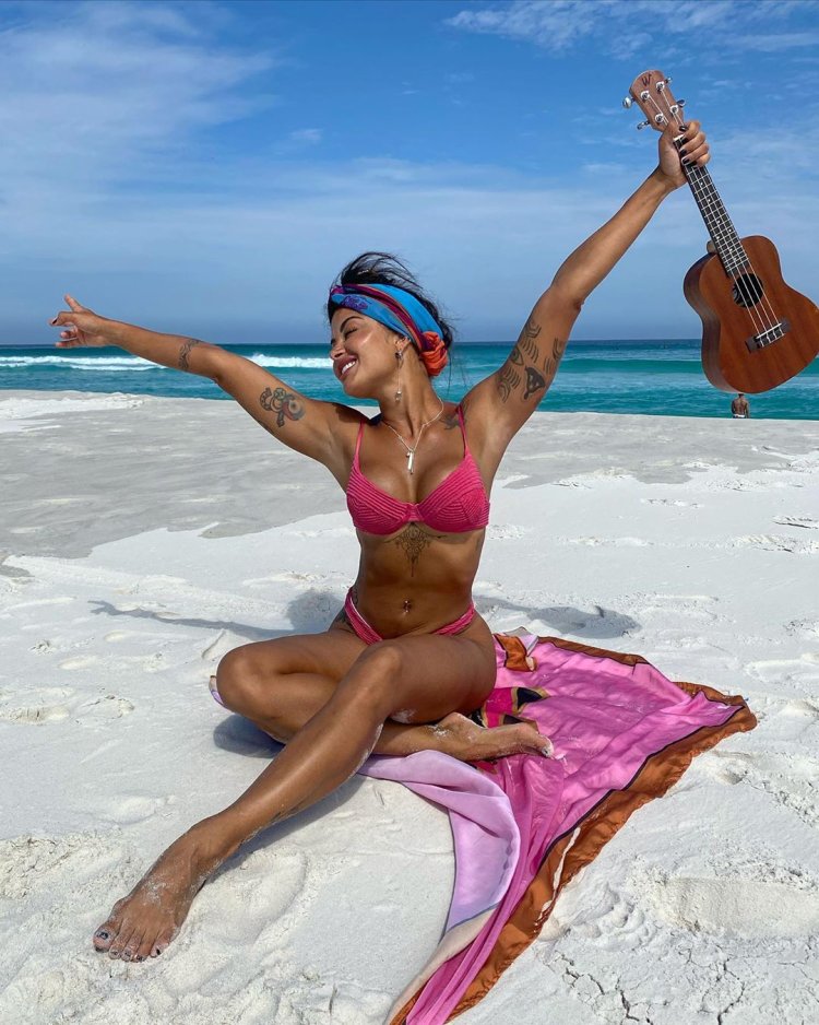 Alina Mineiro Brazil