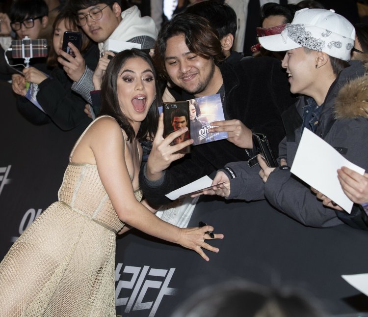 Rosa Salazar and Jennifer