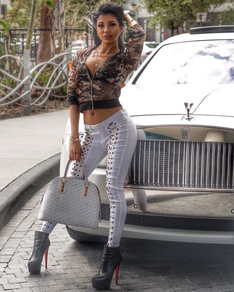 Camille Cross-Mills Naked