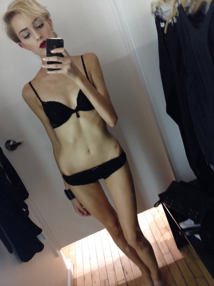 Selfie thin in height