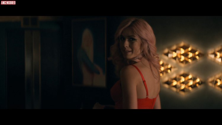 Katherine McNamara 2020