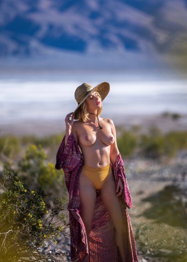 2020 Sarah Jin Anderwood Nude