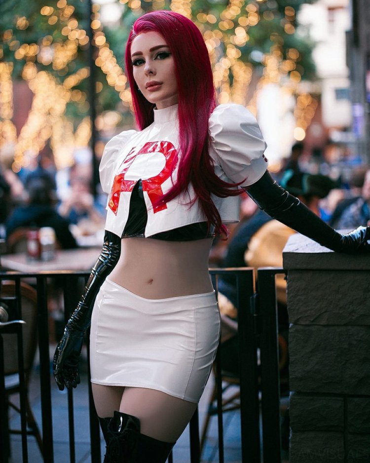 Jennnnmeowri cosplay