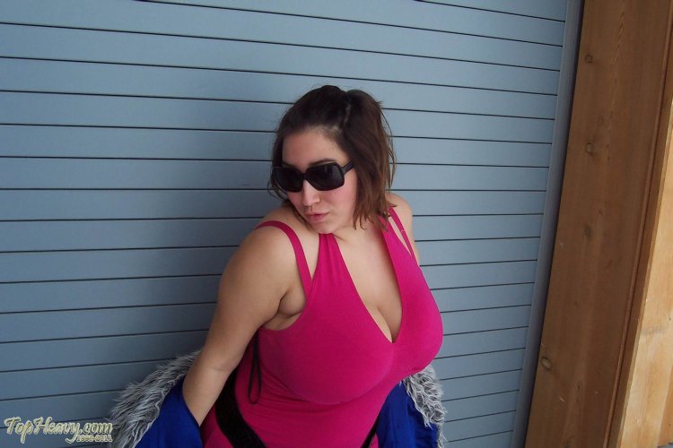 Topheavy - Vittoria - Black Tank Top 2