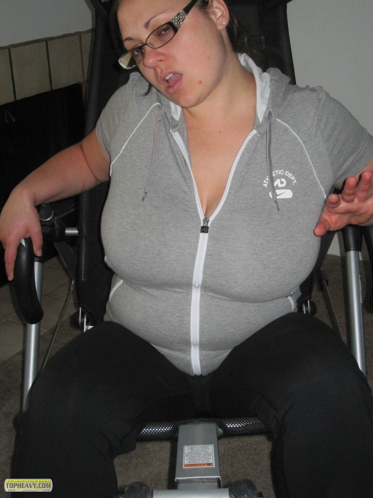 Topheavy - Vittoria - Black Tank Top 2