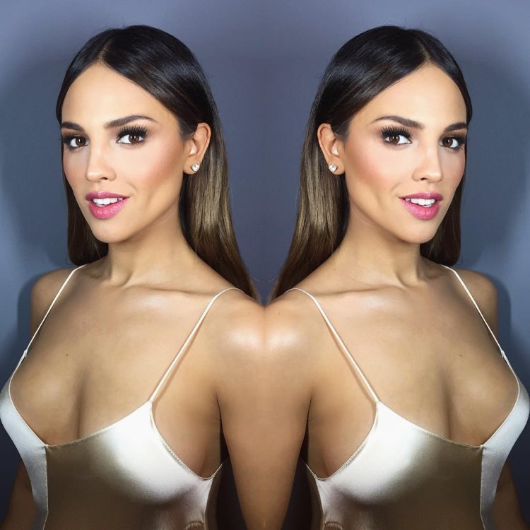 Ace Gonzalez barefoot