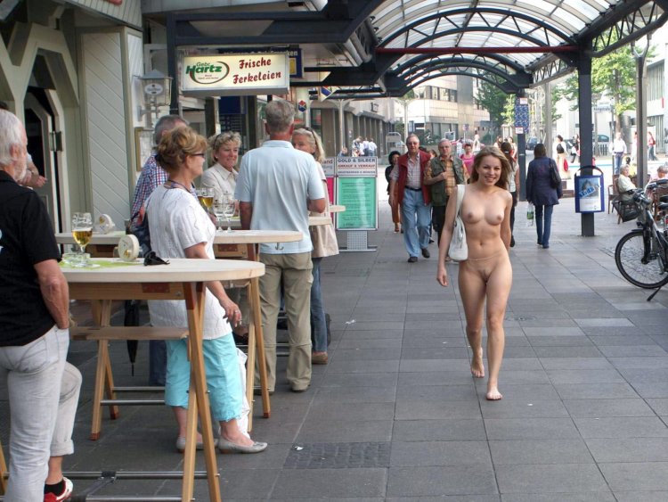 Nude Mamsenjaana on Display in Public Bar