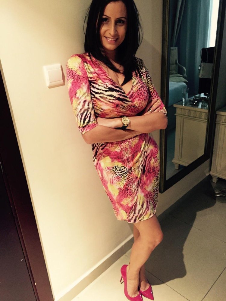 Jordan Carver in underwear