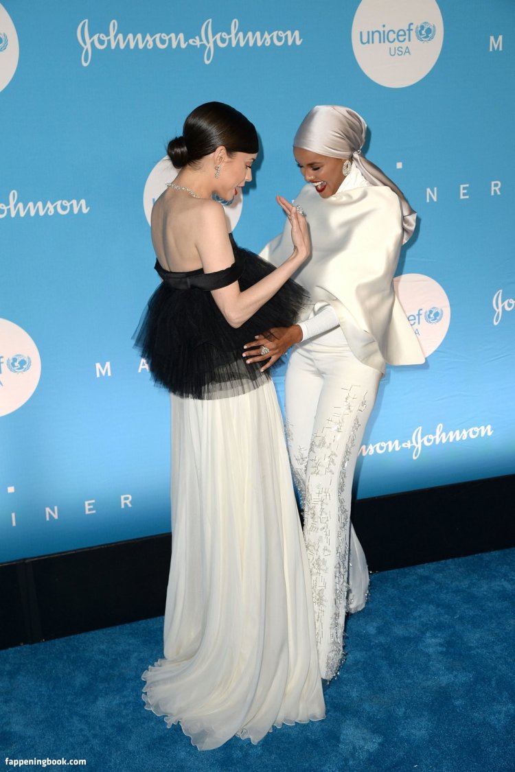 Sofia Karson bed scenes