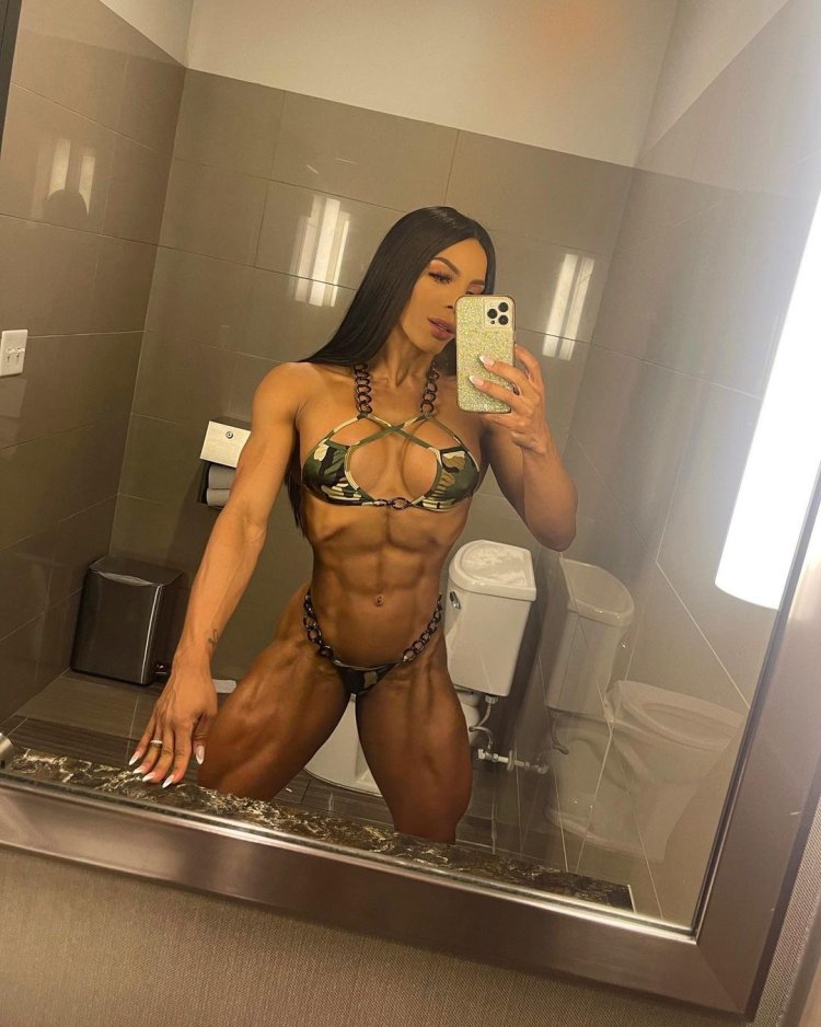 Yarishna Nicole Ayala Naked