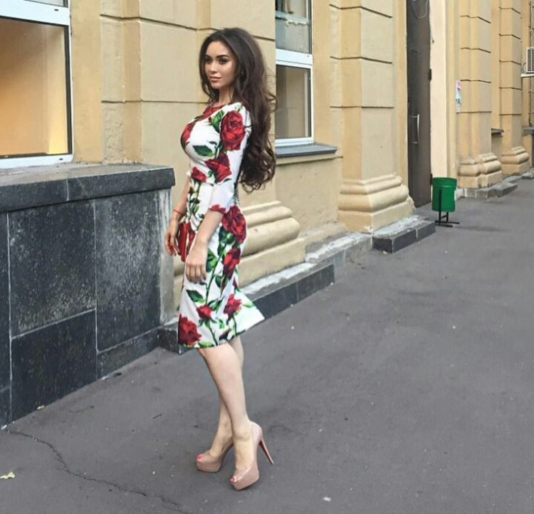 Tamila Eldarkhanova Figure