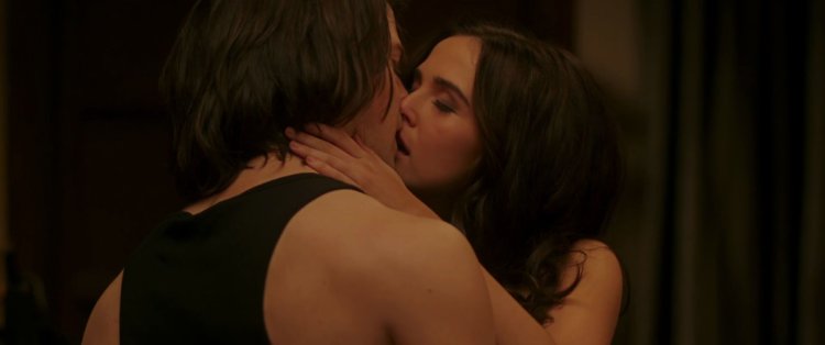 Zoe Deutsch bed scenes in the pool