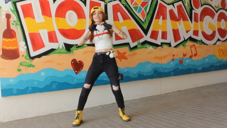 Tif Lokhart Disharmonica 18