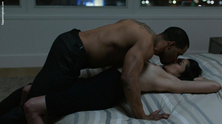 Lela Loren Bed Scenes