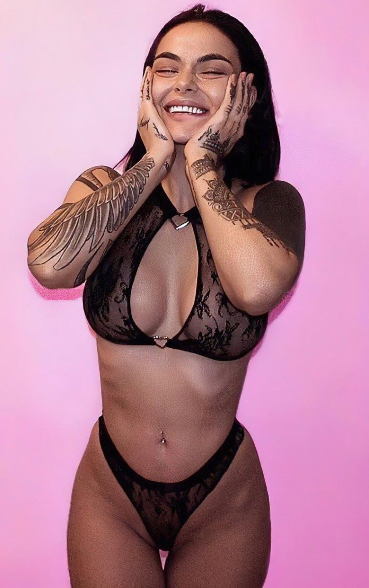 Camila Morron Topless