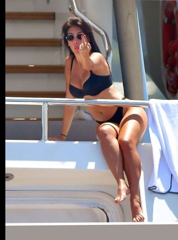 Georgina Rodriguez hot Bikini