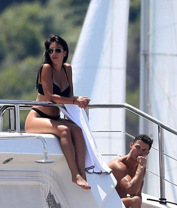 Georgina Rodriguez 18