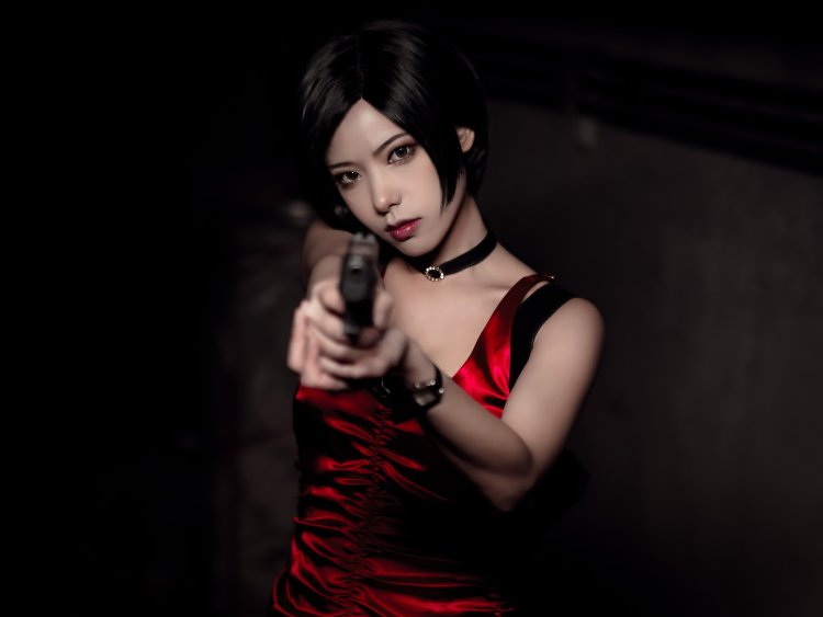 AKEMI HOGAN ADA WONG