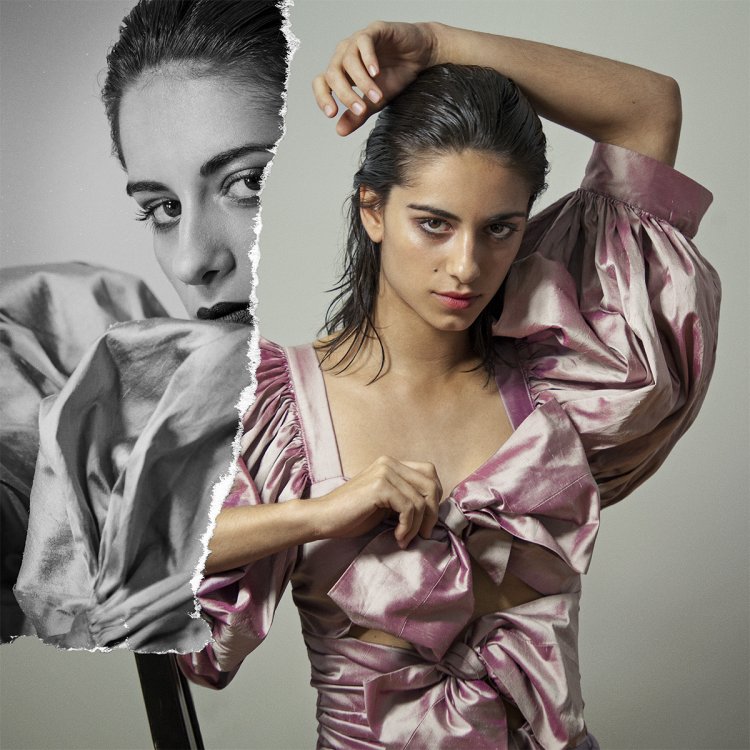 Taglana Vargas Bikini