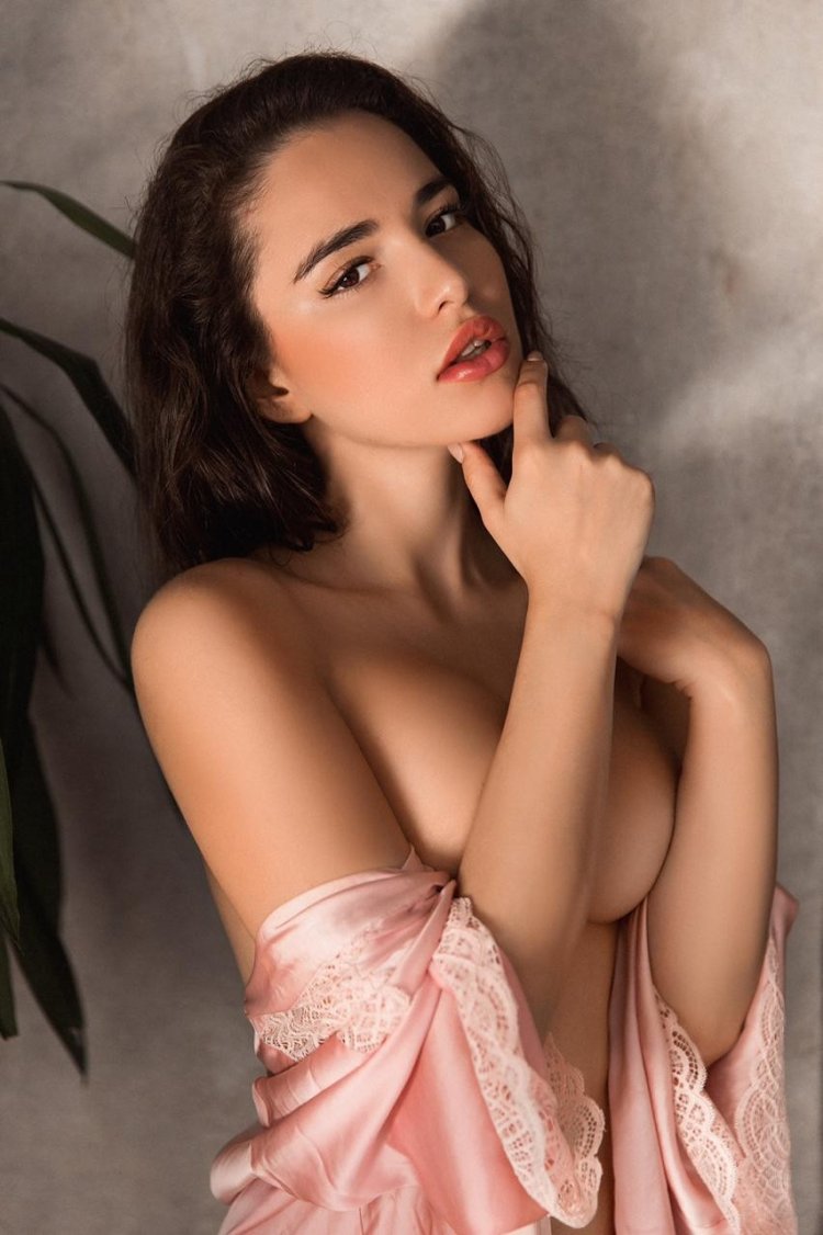 Elena Lukash young naked