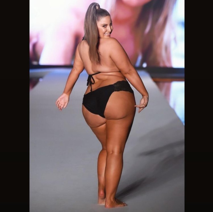 Ashley Alexis model Plus-Size 2019