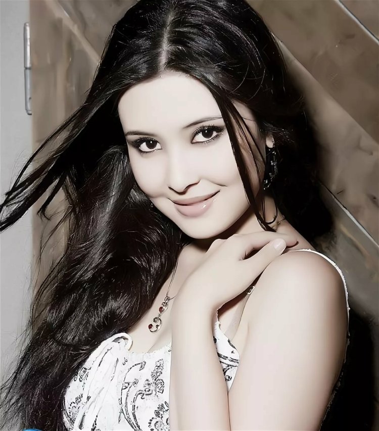 Uzbek actress Oidin Yusupova