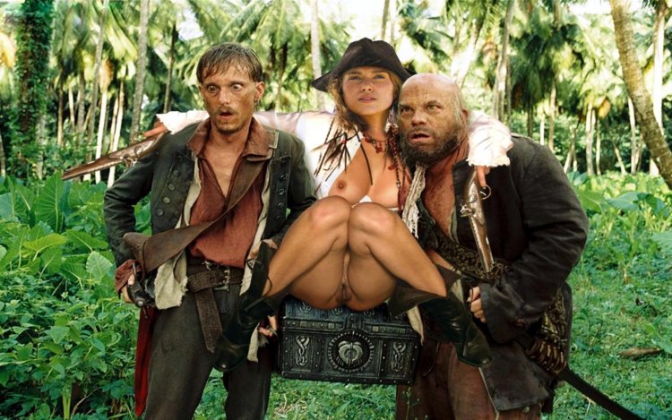 Pirates of the Caribbean actors naked