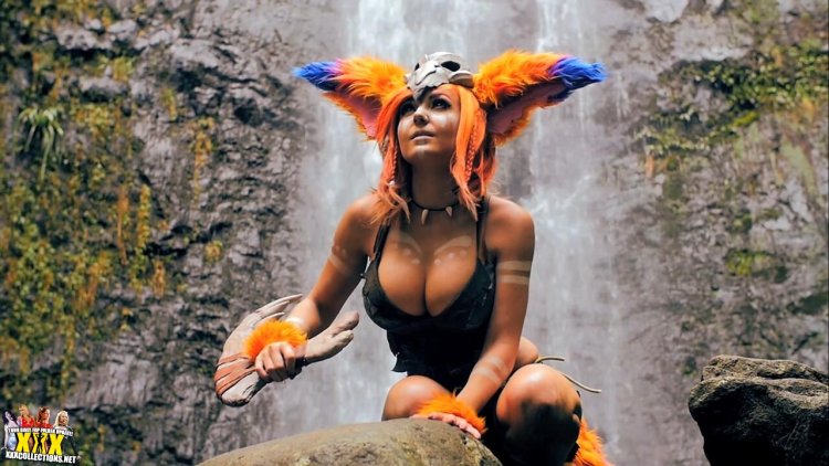 Jessica Sunok swimsuit