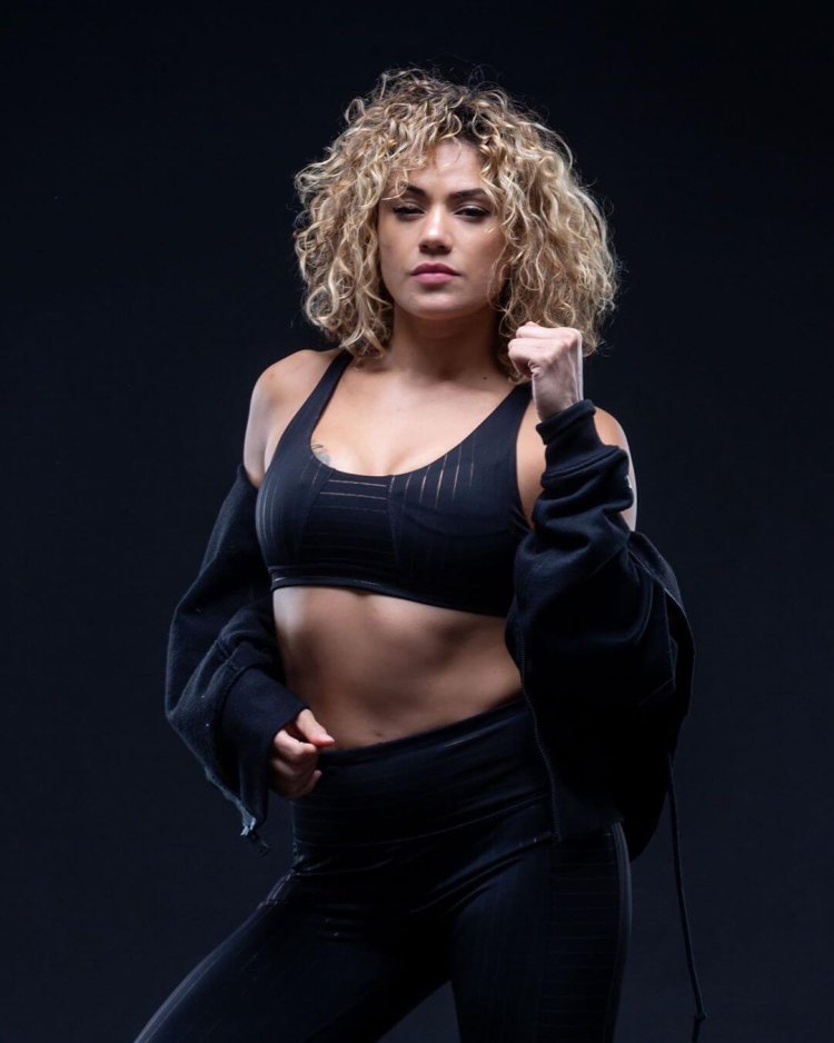 Pearl Gonzalez Topless