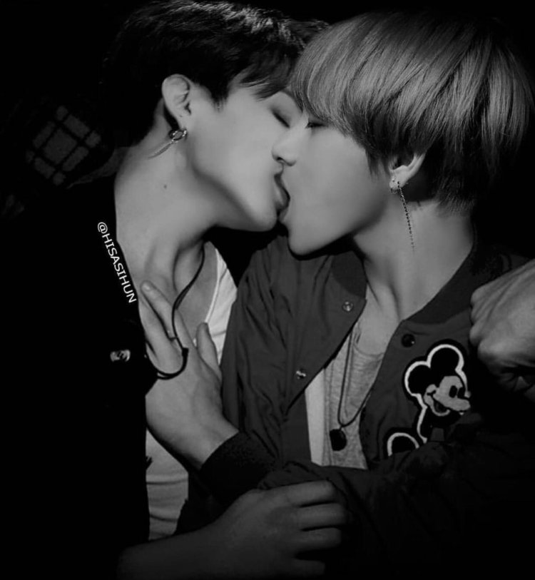 QR BTS FAKE LOVE code