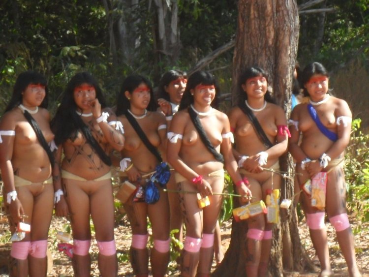 Naturism - Indians from the Xingu river (Brazil)