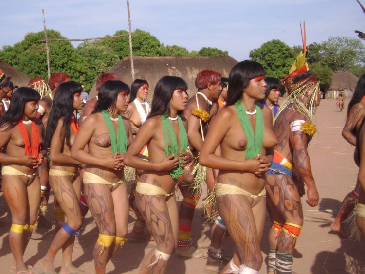 Naturism - Indians from the Xingu river (Brazil)